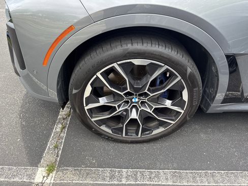Certified 2024 BMW X7 M60i AWD/4WD image 31