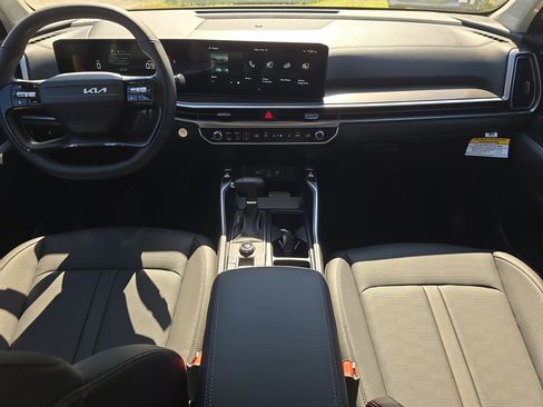 New 2026 Kia Sorento S image 12