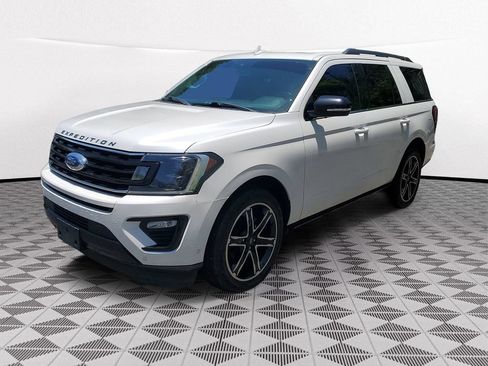 Used 2019 Ford Expedition Limited w/ Equipment Group 303A RWD image 3