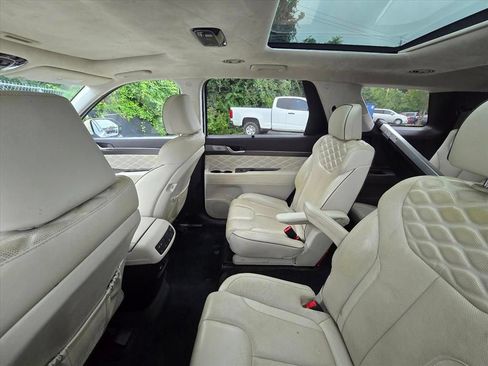 Used 2020 Hyundai Palisade Limited FWD image 5