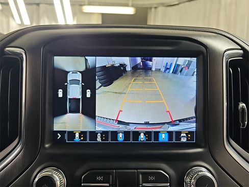 Used 2022 GMC Sierra 2500 AT4 w/ AT4 Premium Plus Package image 29