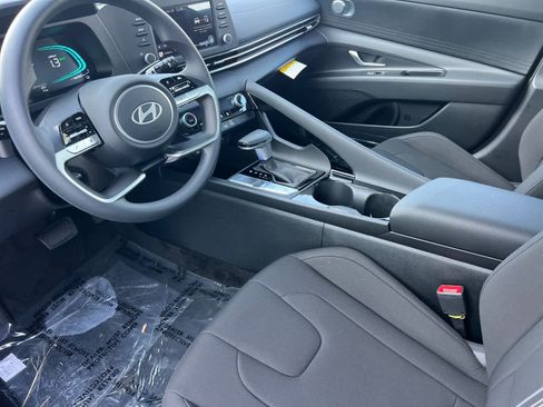 Used 2026 Hyundai Elantra Blue w/ Cargo Package image 11