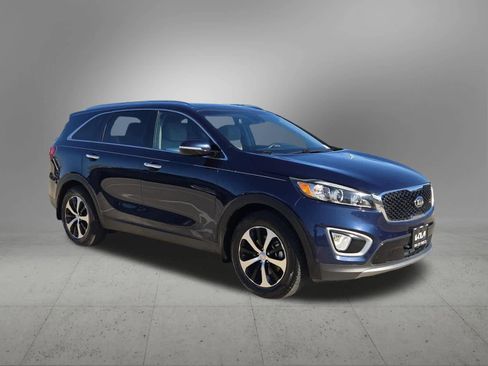 Used 2017 Kia Sorento EX w/ EX Advanced Touring Package image 8