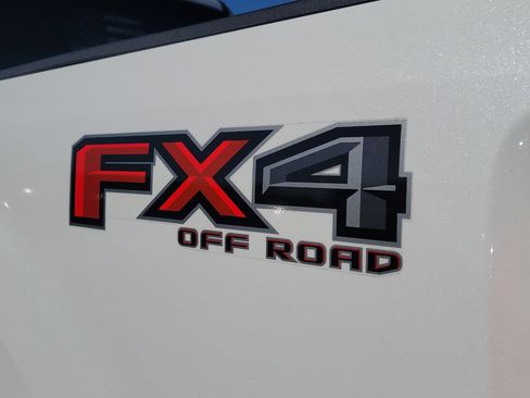 Used 2021 Ford F250 Lariat w/ Lariat Value Package image 4