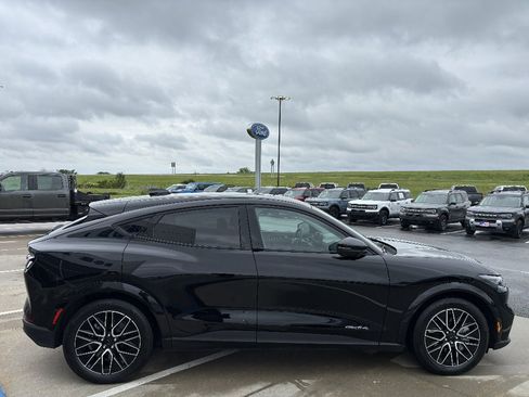 Used 2025 Ford Mustang Mach-E Premium AWD/4WD image 6