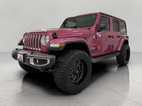Used 2022 Jeep Wrangler Unlimited Sahara w/ Cold Weather Group AWD/4WD image 12