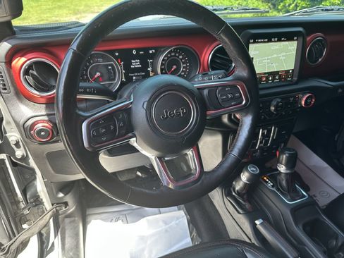 Used 2018 Jeep Wrangler Unlimited Rubicon AWD/4WD image 8