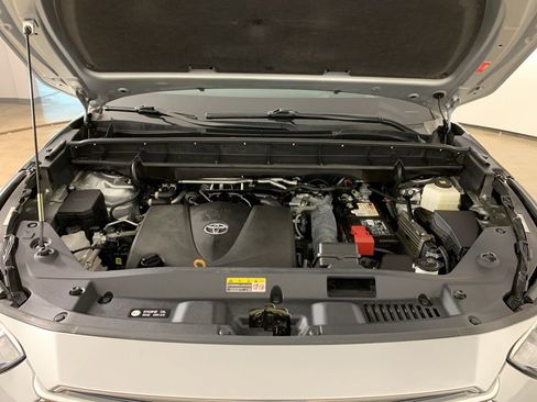 Used 2022 Toyota Highlander Platinum AWD/4WD image 44