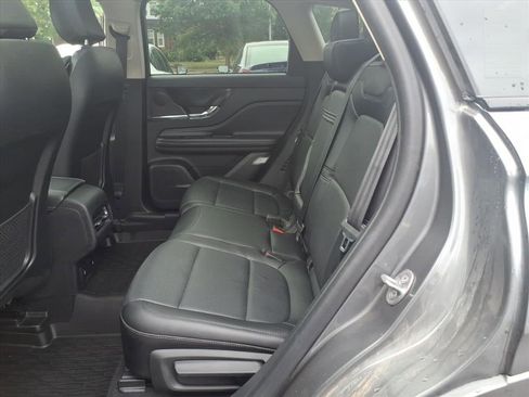 Used 2023 Lincoln Corsair Reserve w/ Equipment Group 201A image 11