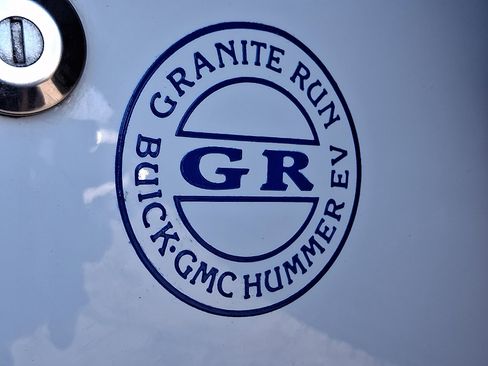 Used 2017 Jeep Wrangler Unlimited Rubicon w/ Cold Weather Group image 32