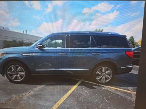 Used 2018 Lincoln Navigator Reserve AWD/4WD image 3