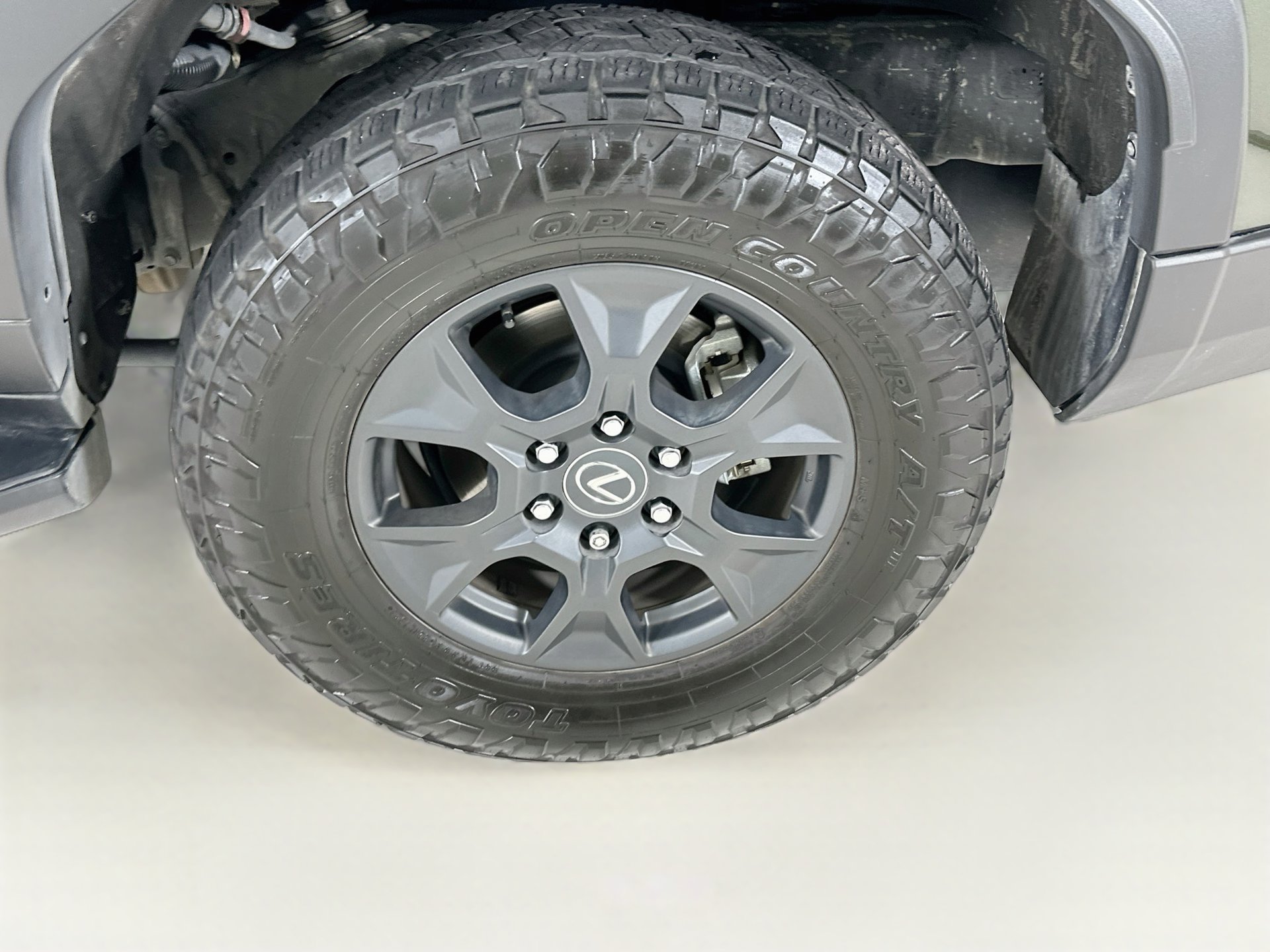 Used 2024 Lexus GX 550 AWD/4WD image 33