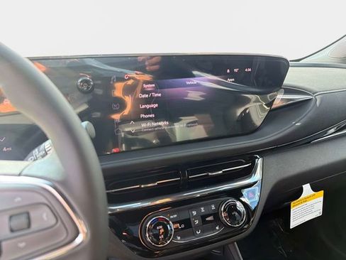 New 2026 Buick Envista Sport Touring image 23