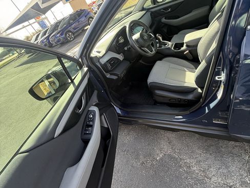 Certified 2025 Subaru Outback Premium w/ Popular Package #1A image 17