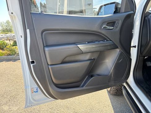 Used 2022 GMC Canyon AT4 AWD/4WD image 16