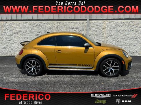 Used 2016 Volkswagen Beetle 1.8T Dune FWD image 1