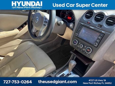 Used 2011 Nissan Altima 2.5 SL w/ Technology Pkg image 7