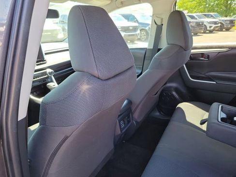 Used 2025 Toyota RAV4 LE AWD/4WD image 17