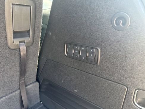 Used 2017 GMC Acadia Limited SLT AWD/4WD image 30