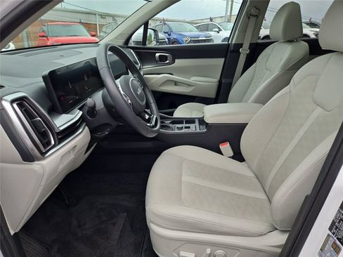 Certified 2025 Kia Sorento S w/ Panoramic Sunroof Package FWD image 48