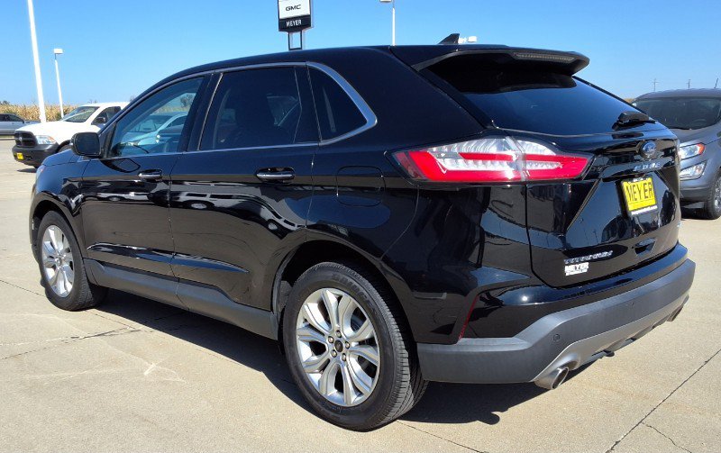 Used 2023 Ford Edge Titanium AWD/4WD image 6