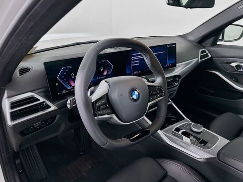 Used 2025 BMW 330i Sedan w/ M Sport Package image 9