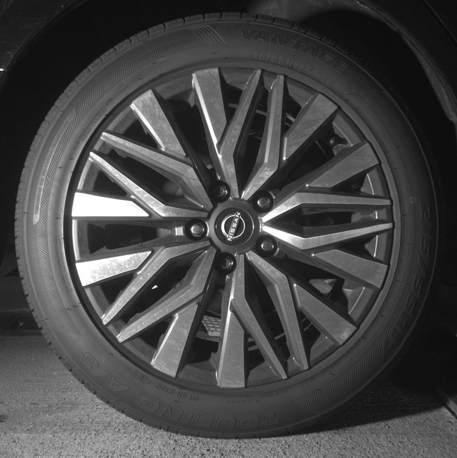 Used 2025 Nissan Altima 2.5 SV FWD image 18