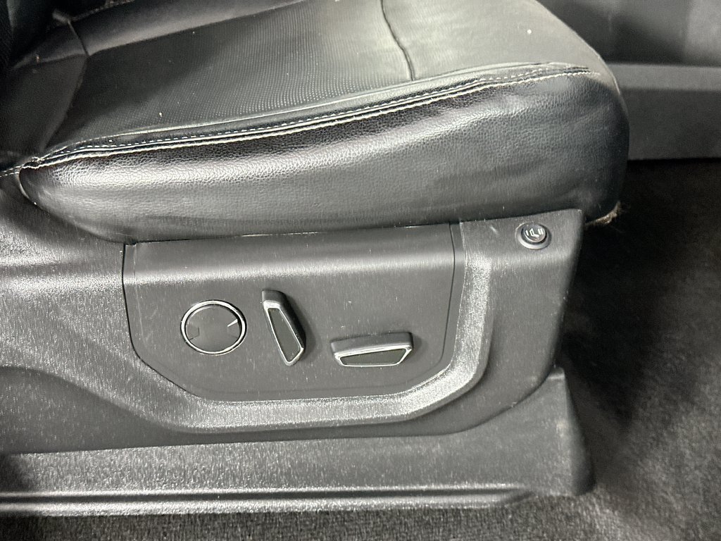 Used 2018 Ford F350 Lariat w/ Chrome Package AWD/4WD image 23