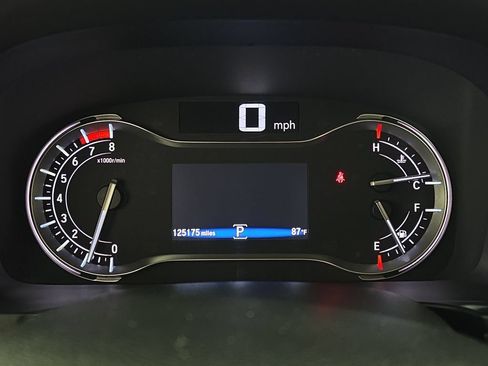 Used 2016 Honda Pilot Touring image 16