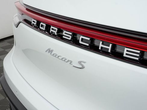 New 2026 Porsche Macan S image 38