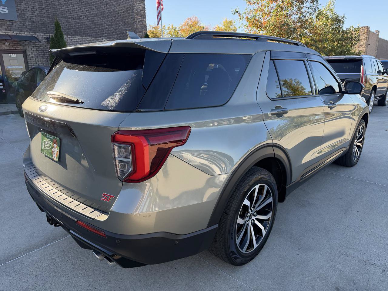 Used 2020 Ford Explorer ST w/ Premium Technology Package AWD/4WD image 5