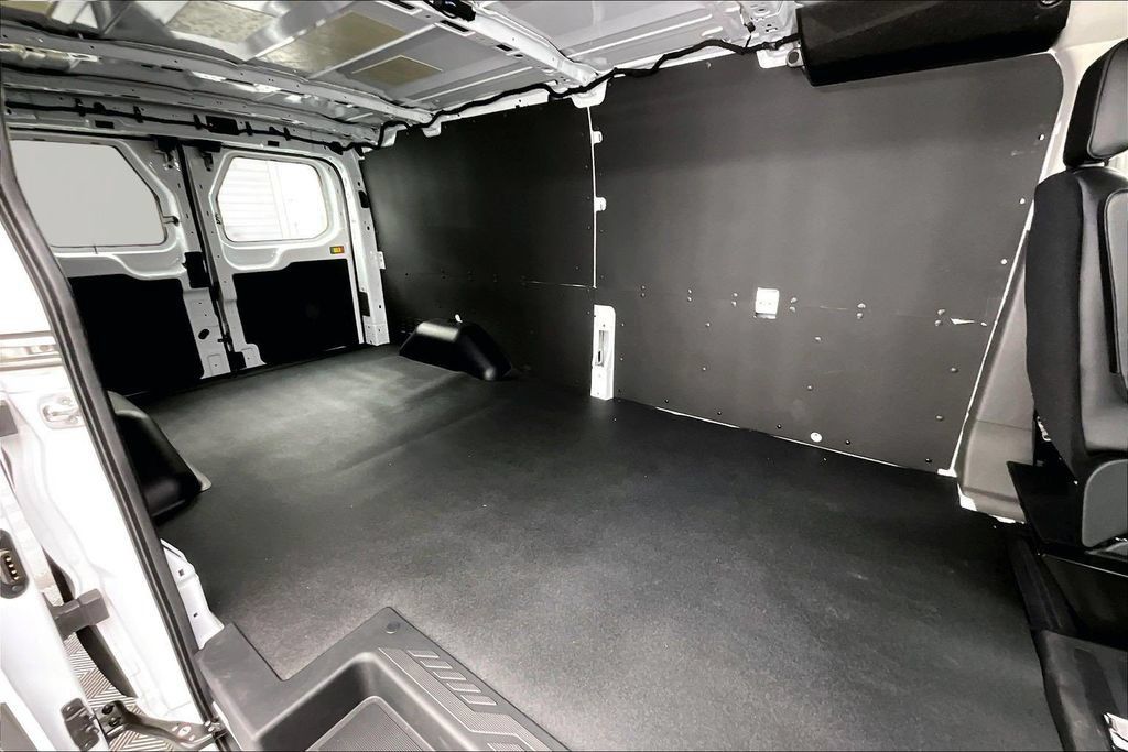 Used 2026 Ford Transit 250 Low Roof w/ Load Area Protection Package RWD image 27