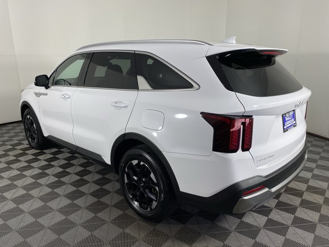 Used 2025 Kia Sorento S FWD image 10