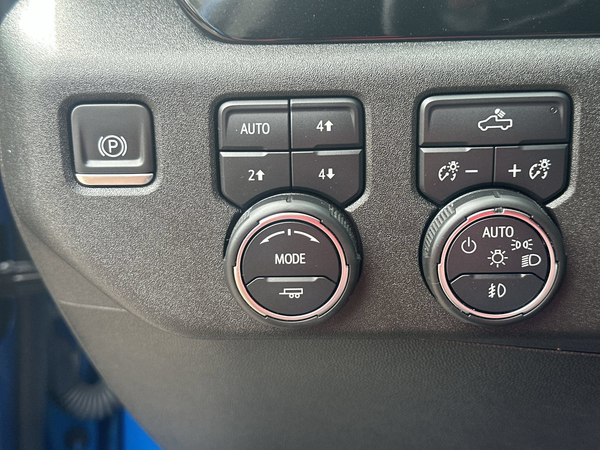 Used 2024 Chevrolet Silverado 1500 RST w/ Convenience Package II AWD/4WD image 29