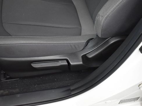Used 2025 Subaru Impreza 2.0i AWD/4WD image 8