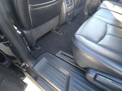 Used 2020 Nissan Pathfinder SL AWD/4WD image 18