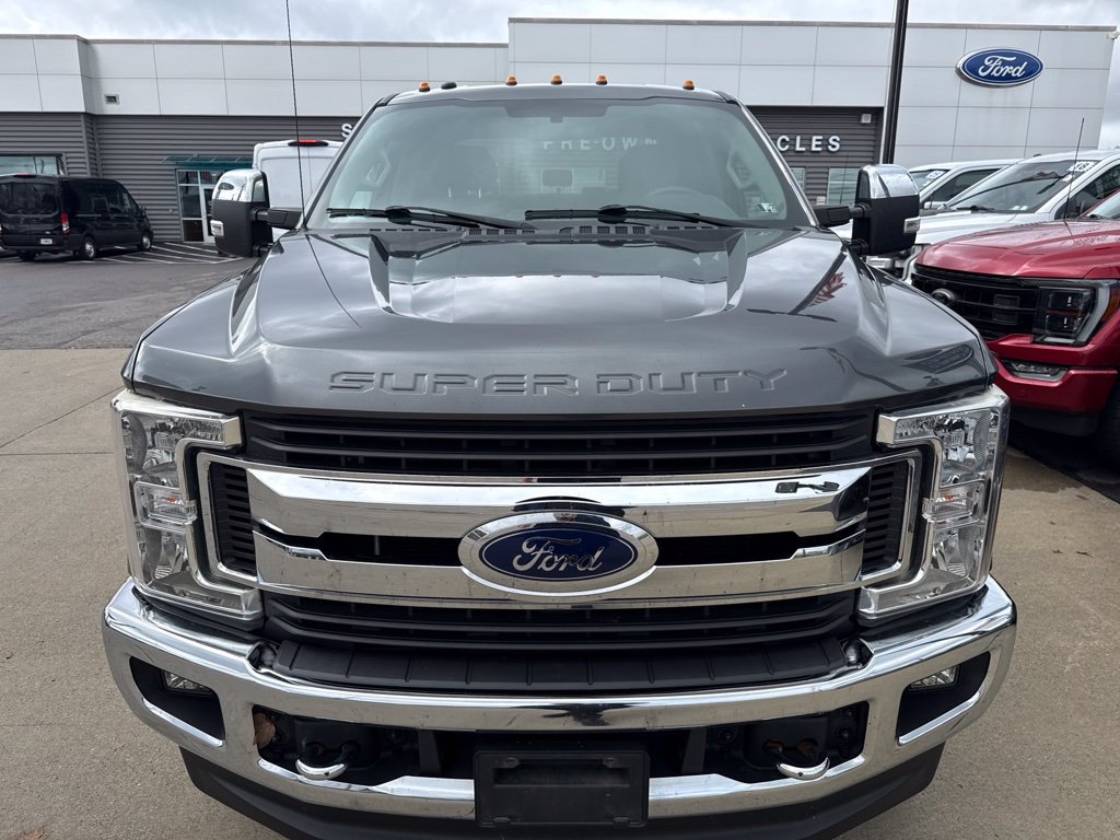 Used 2019 Ford F250 XLT w/ XLT Premium Package AWD/4WD image 2