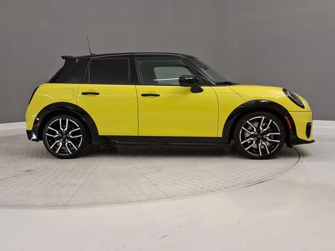 Certified 2025 MINI Cooper S FWD image 6