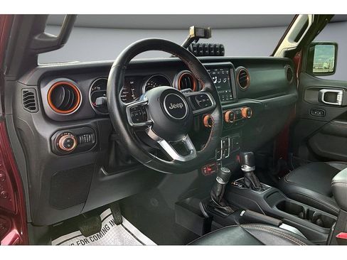Used 2021 Jeep Gladiator Mojave AWD/4WD image 16