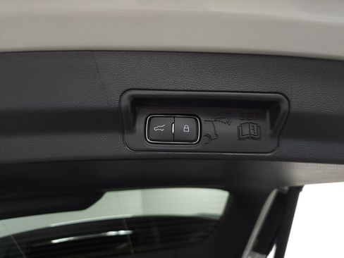 Used 2026 Ford Explorer ST-Line AWD/4WD image 9