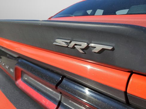 Used 2016 Dodge Challenger SRT Hellcat image 31