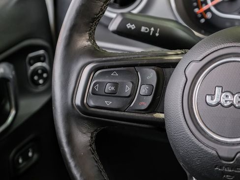 Used 2021 Jeep Wrangler Unlimited Sport AWD/4WD image 27