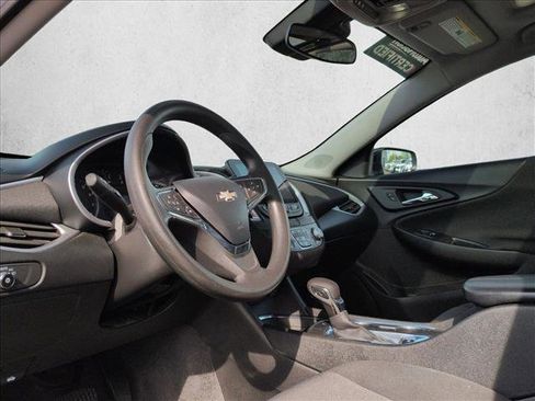 Used 2023 Chevrolet Malibu LT FWD image 10