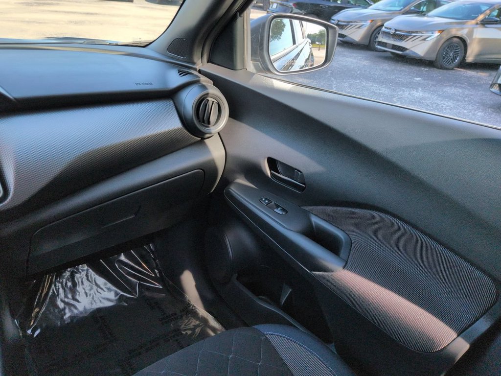 Used 2018 Nissan Kicks S FWD image 16