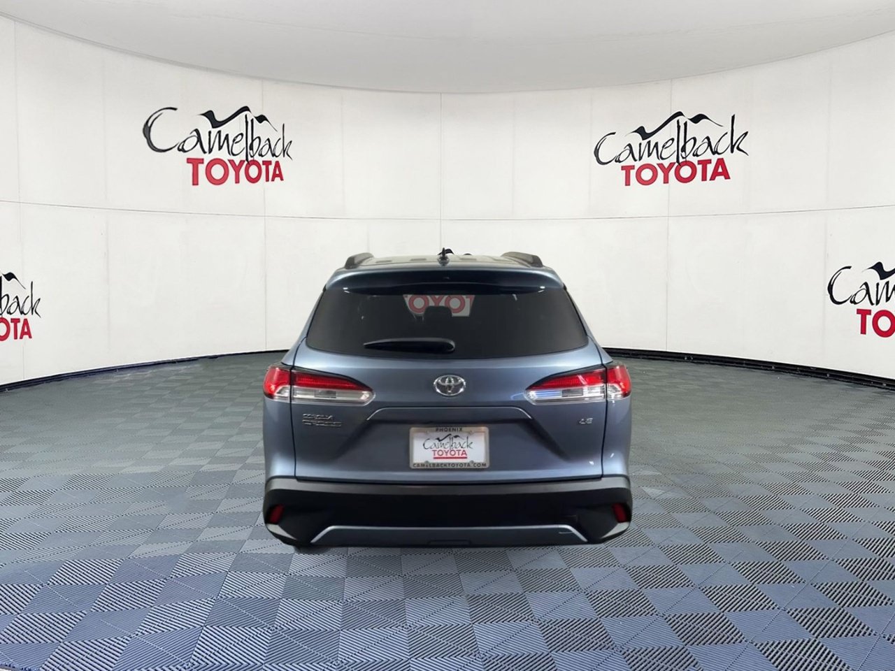 Used 2025 Toyota Corolla Cross LE FWD image 3
