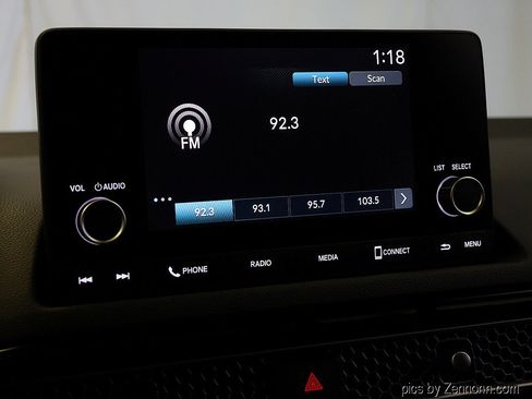 Used 2023 Honda Civic Sport image 19