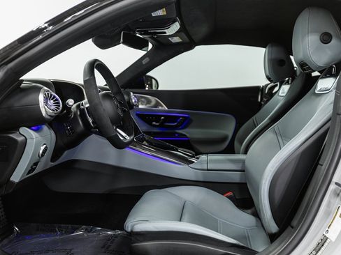 Used 2022 Mercedes-Benz SL 63 AMG 4MATIC image 8