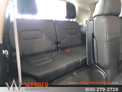Used 2016 Toyota Land Cruiser w/ Four Season Floor Mat Package AWD/4WD image 12