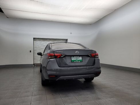 Used 2020 Nissan Versa SV image 6