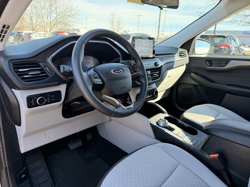 Used 2024 Ford Escape Active image 9